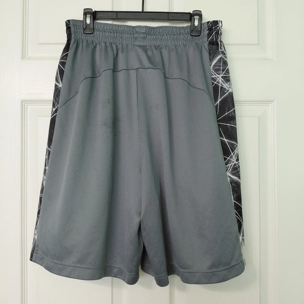 Jordan Shorts Mens 2XLarge Gray Black Graphic Athletic Basketball DriFit
